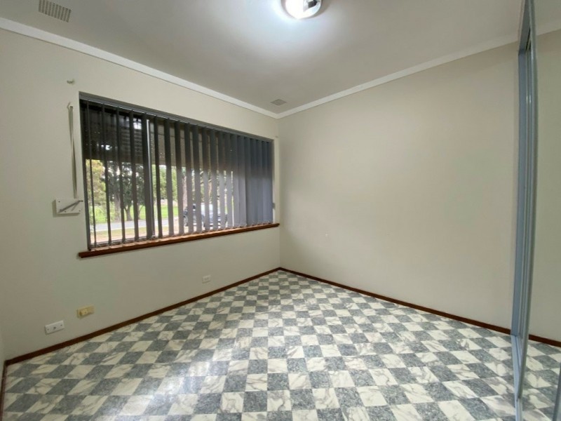 52 Sussex Street, Spearwood WA 6163