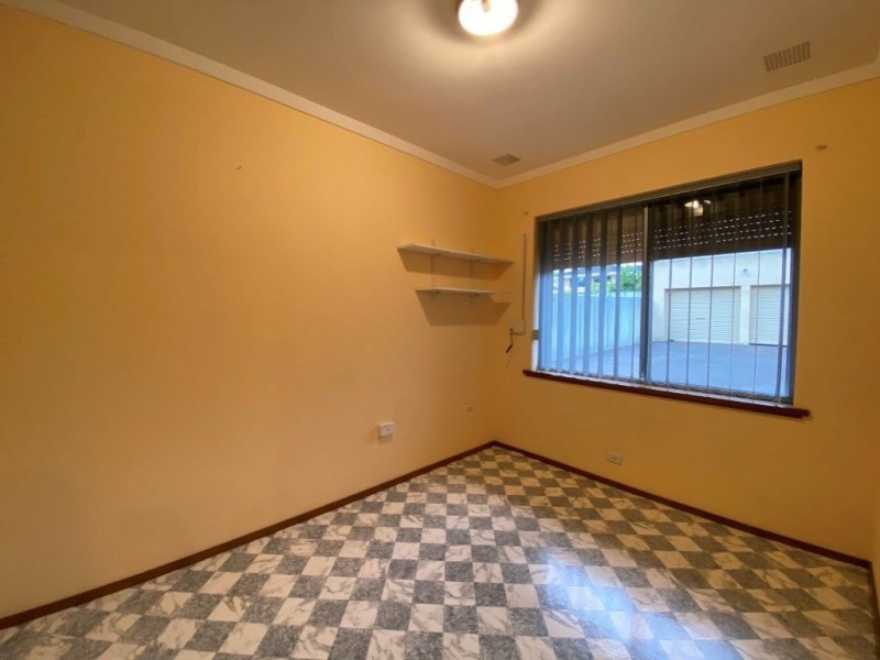 52 Sussex Street, Spearwood WA 6163