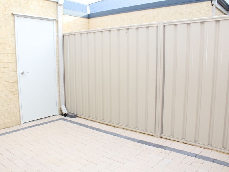 2/37 Sussex Street, Spearwood WA 6163