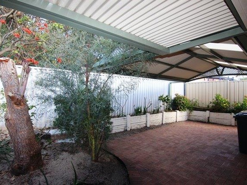 15c Luffingham Street, Melville WA 6156