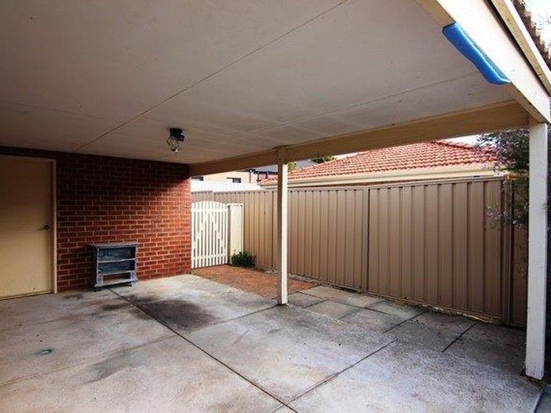 15c Luffingham Street, Melville WA 6156