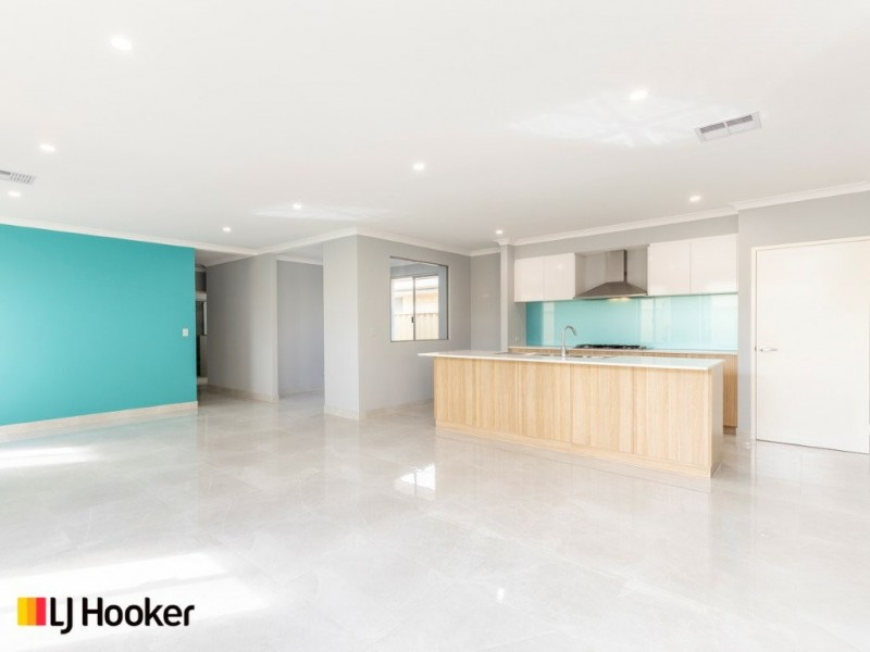 37 Lewisham Vista, Success WA 6164