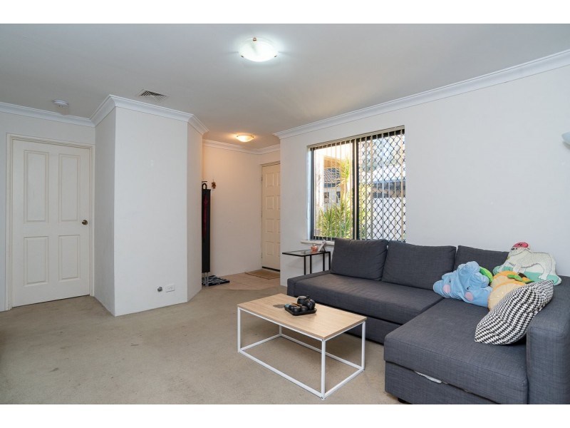 Unit 9/10 Leslie Street, Cannington WA 6107