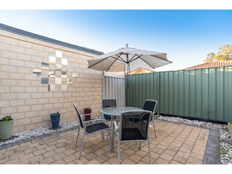 Unit 9/10 Leslie Street, Cannington WA 6107