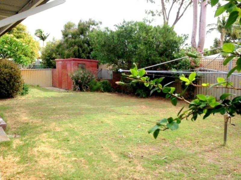 17 Elvington Way, Thornlie WA 6108