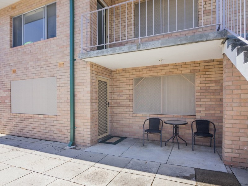 3/3 Acton Avenue, Bentley WA 6102