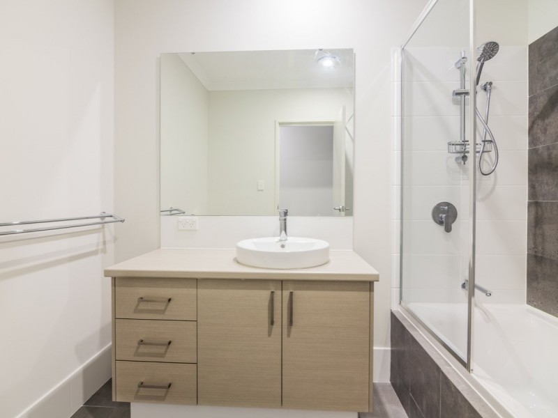 31 Emily Loop, Madeley WA 6065