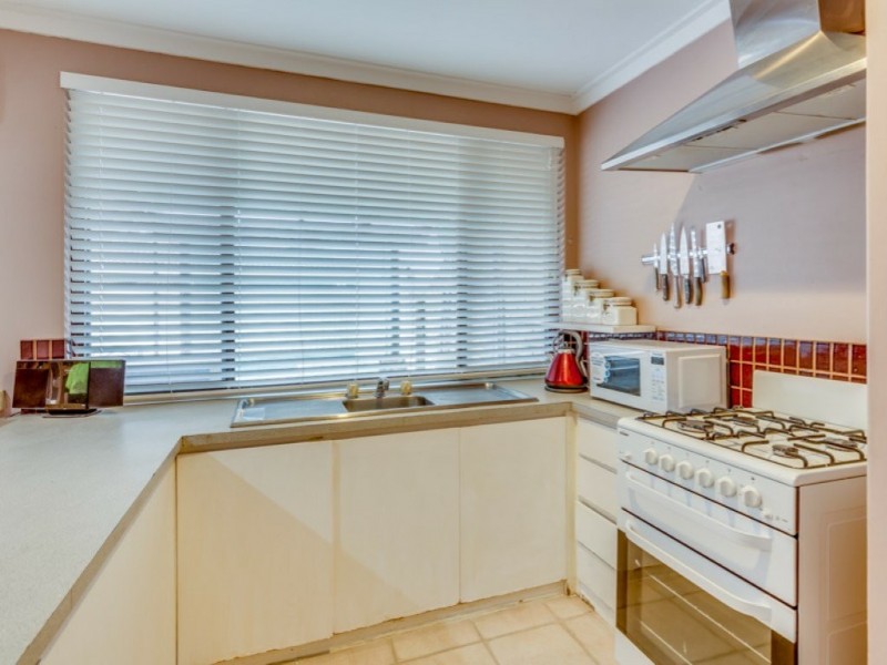 1 Prion Street, Thornlie WA 6108