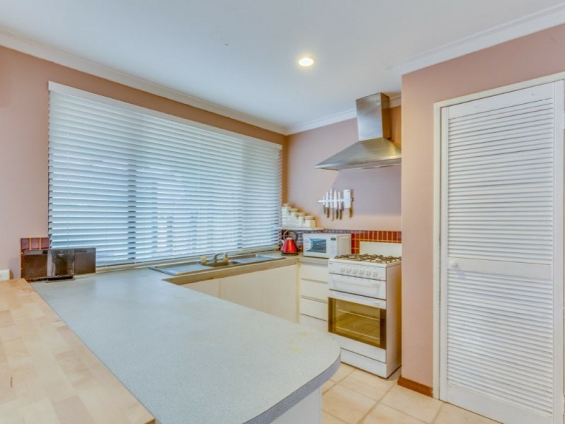 1 Prion Street, Thornlie WA 6108