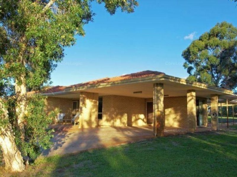 498 Rowley Road, Oakford WA 6121