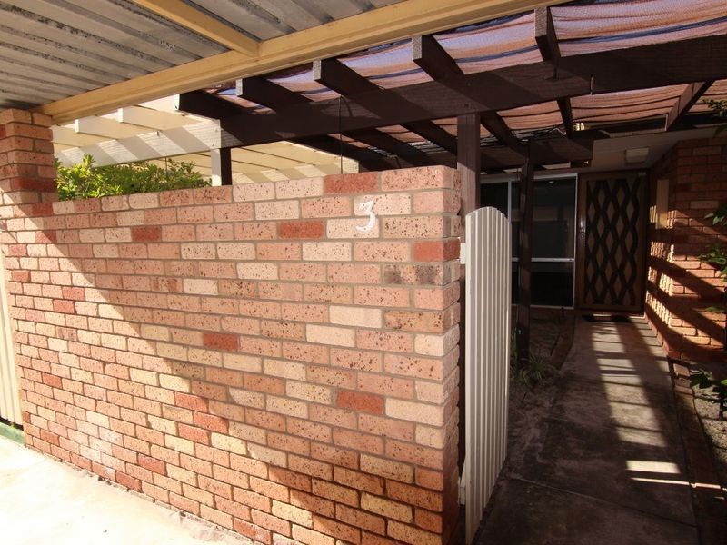 3/7 Caird Place, Parkwood WA 6147