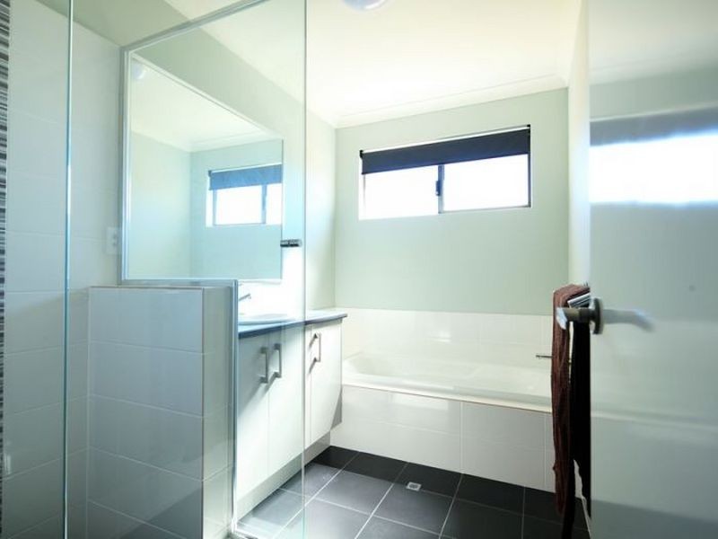 7 Oakes Way, Hammond Park WA 6164