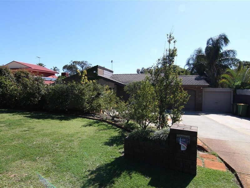 37 Matthew Avenue, Leeming WA 6149