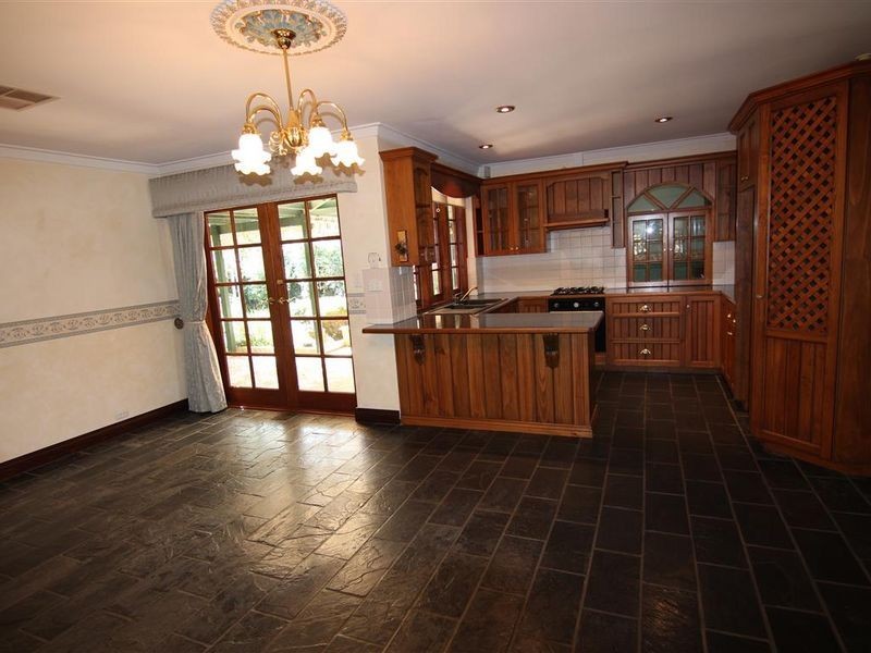 37 Matthew Avenue, Leeming WA 6149