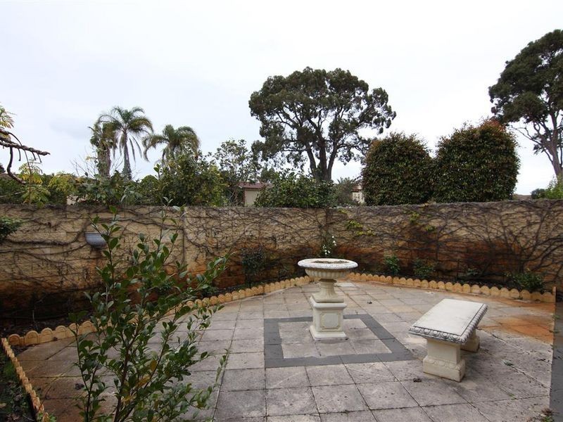 37 Matthew Avenue, Leeming WA 6149