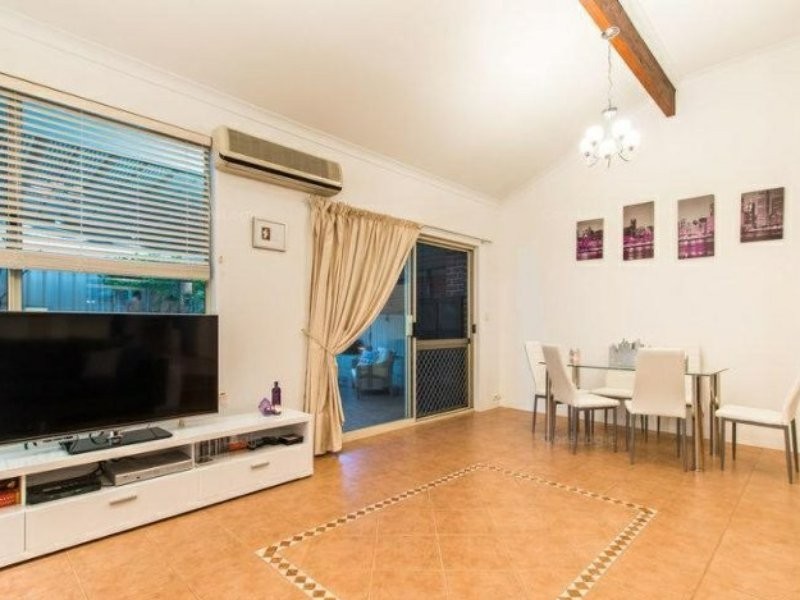 37 Turnbury Park Drive, Jandakot WA 6164