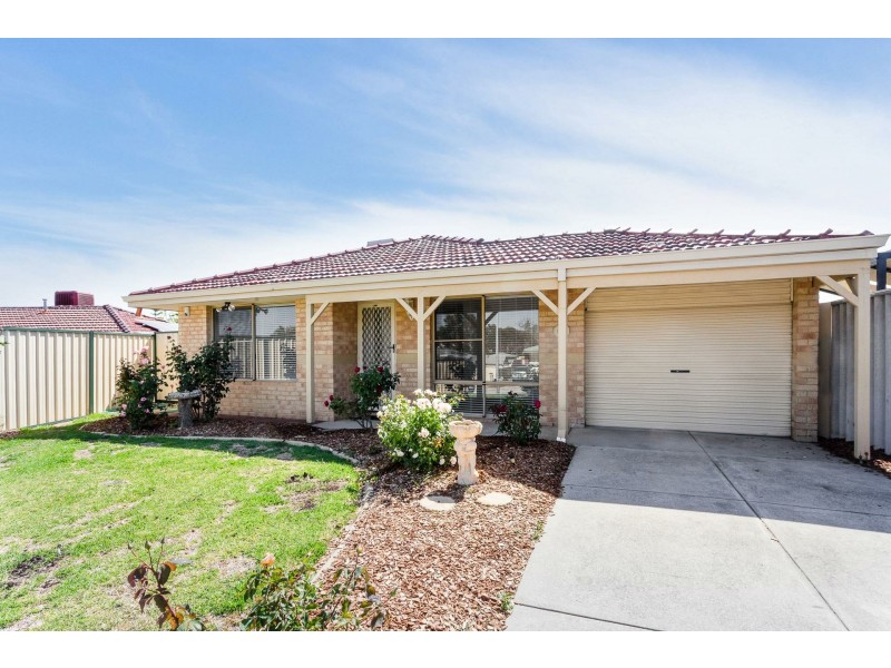 5a Bangalow Place, South Lake WA 6164