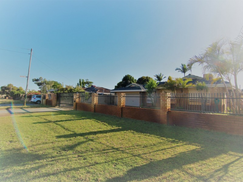 42 Golf Road, Parkwood WA 6147