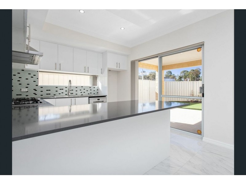 21 Conference Drive, Success WA 6164