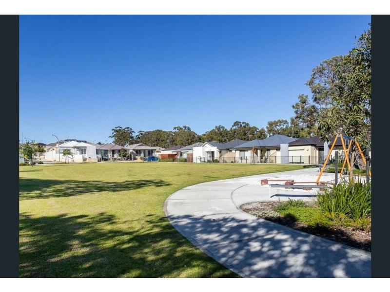 21 Conference Drive, Success WA 6164