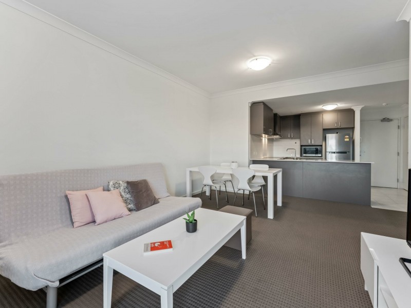 Unit 13/25 O’Connor Close, North Coogee WA 6163