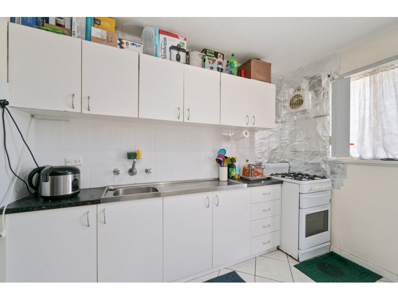 Unit 8/83 Phoenix Road, Spearwood WA 6163