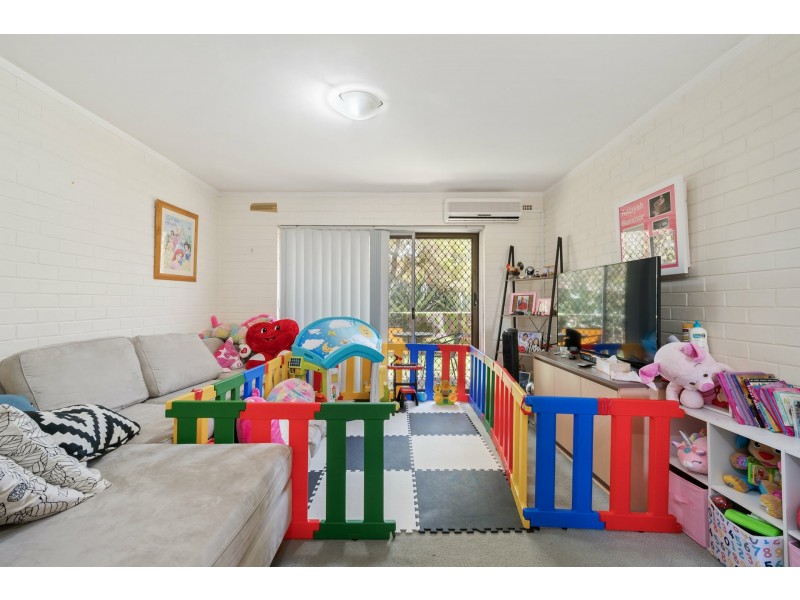 Unit 8/83 Phoenix Road, Spearwood WA 6163