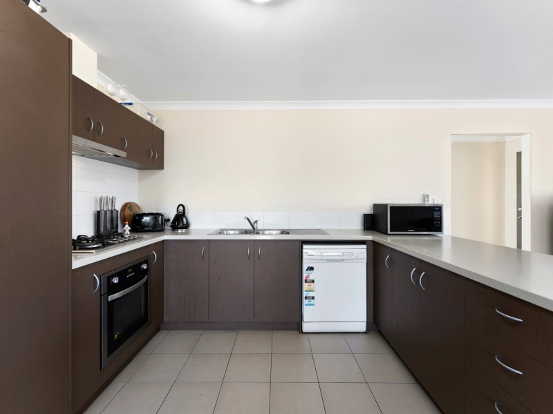Unit 10/25 Peppermint Gardens, Aubin Grove WA 6164