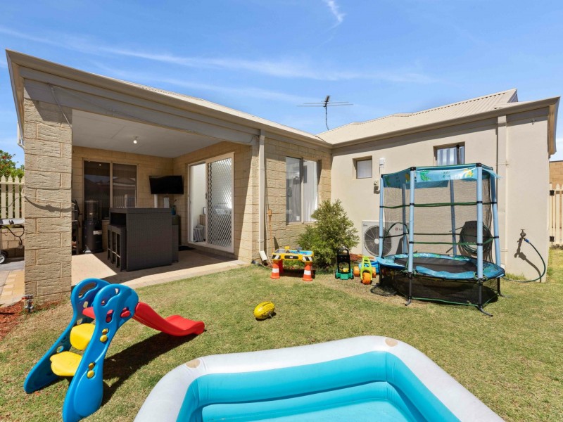 Unit 10/25 Peppermint Gardens, Aubin Grove WA 6164