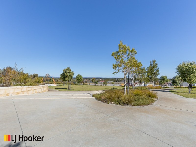 27 Lewisham Vista, Success WA 6164