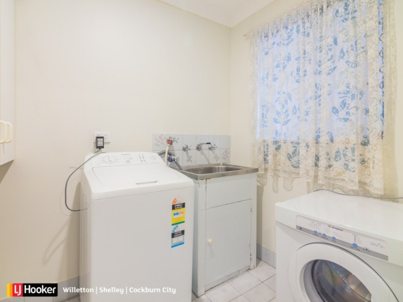 9 Bauera Glade, South Lake WA 6164