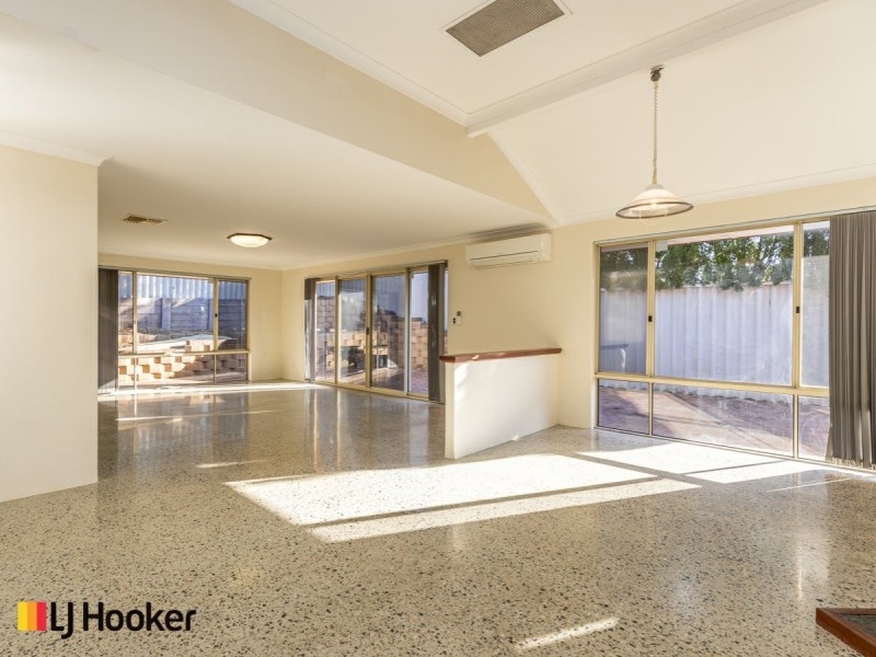 68 Calley Drive, Leeming WA 6149