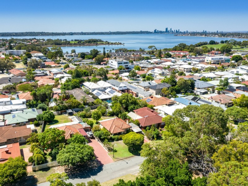 67 Kennedy Street, Alfred Cove WA 6154