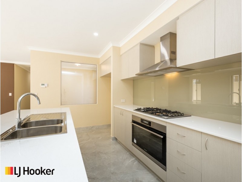 25 Lewisham Vista, Success WA 6164