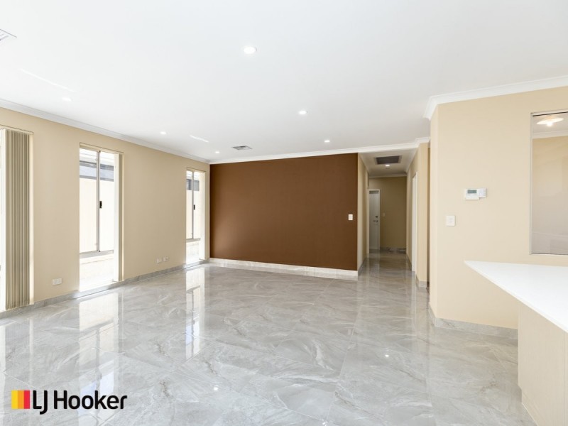 25 Lewisham Vista, Success WA 6164