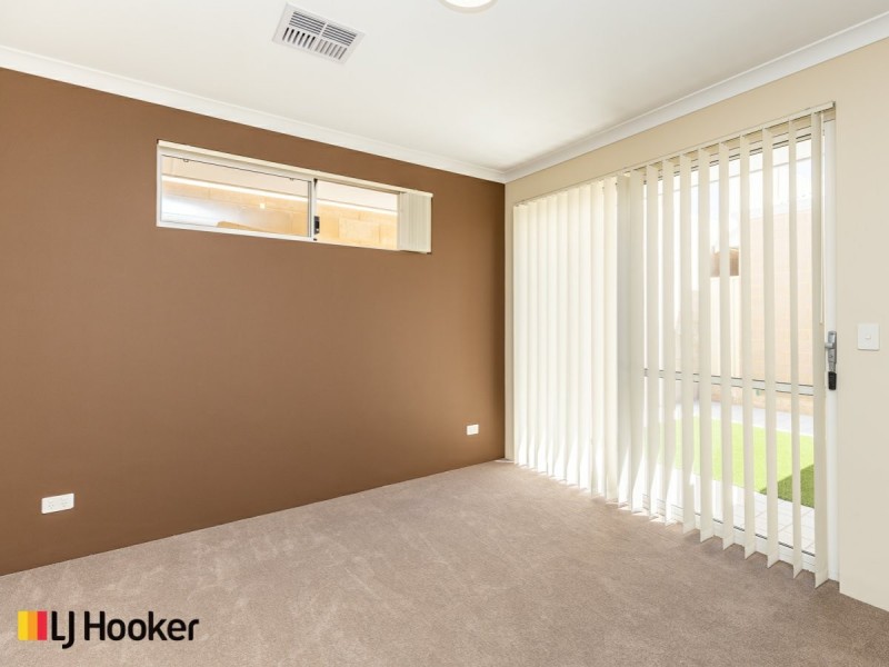 25 Lewisham Vista, Success WA 6164