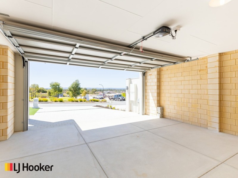 25 Lewisham Vista, Success WA 6164