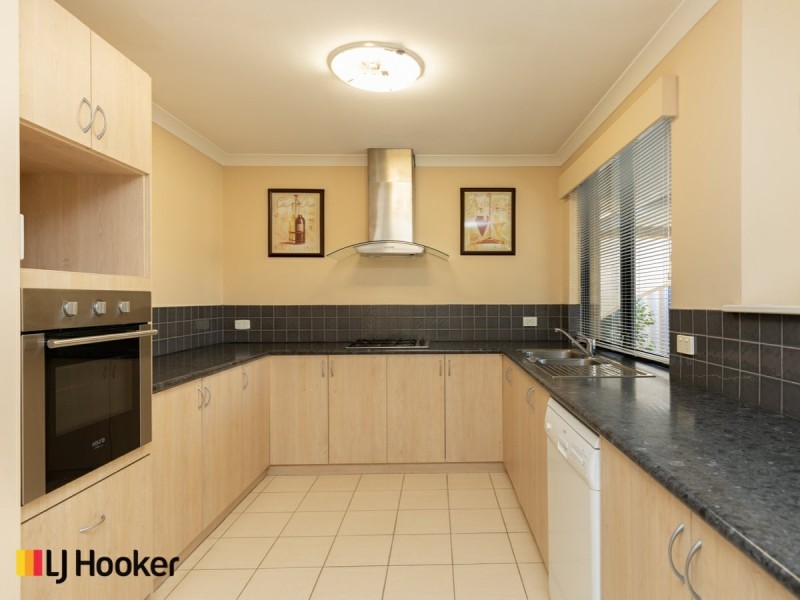 56 Templetonia Retreat, Canning Vale WA 6155