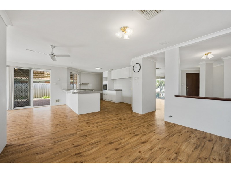 17 Brushbox Way, Huntingdale WA 6110