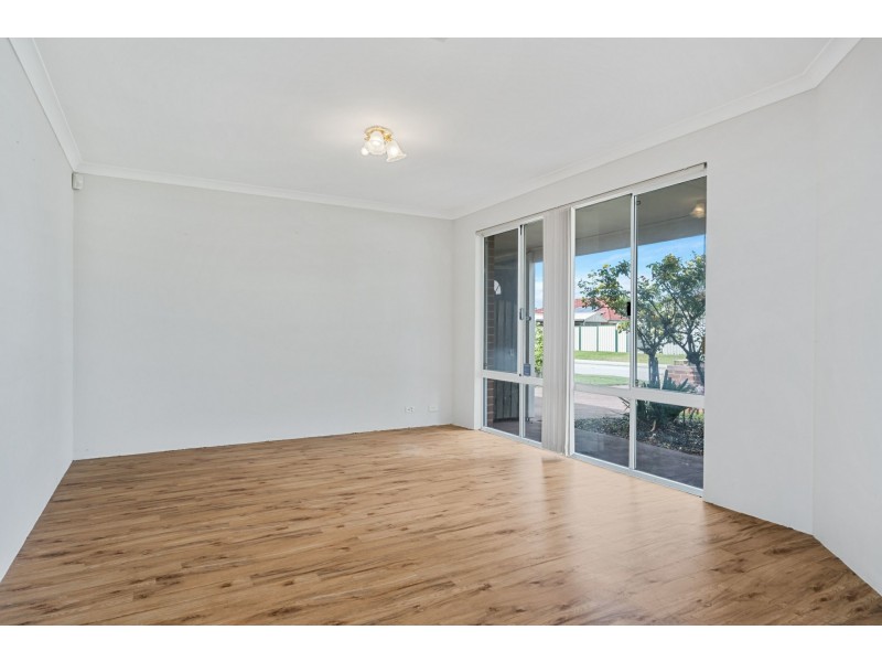 17 Brushbox Way, Huntingdale WA 6110