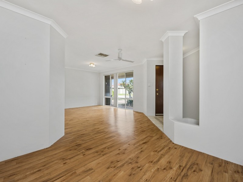 17 Brushbox Way, Huntingdale WA 6110