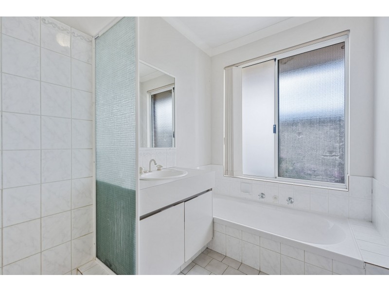 17 Brushbox Way, Huntingdale WA 6110