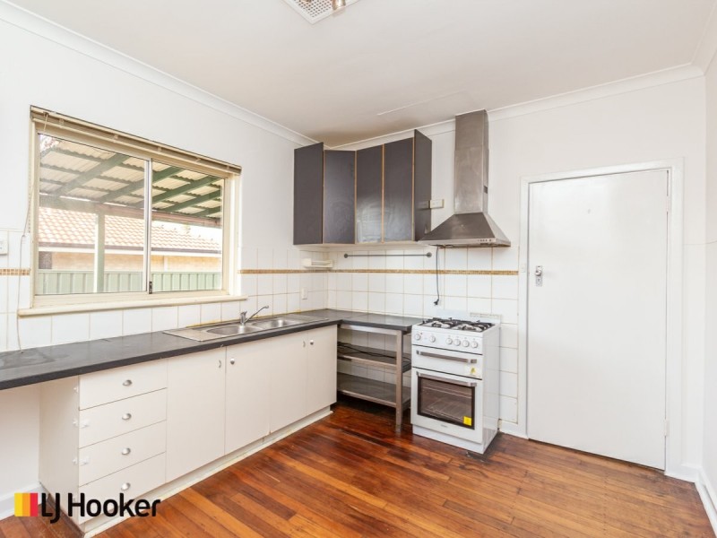 7 Holford Way, Wilson WA 6107