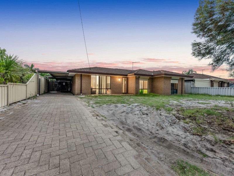 11 Berrigan Drive, South Lake WA 6164