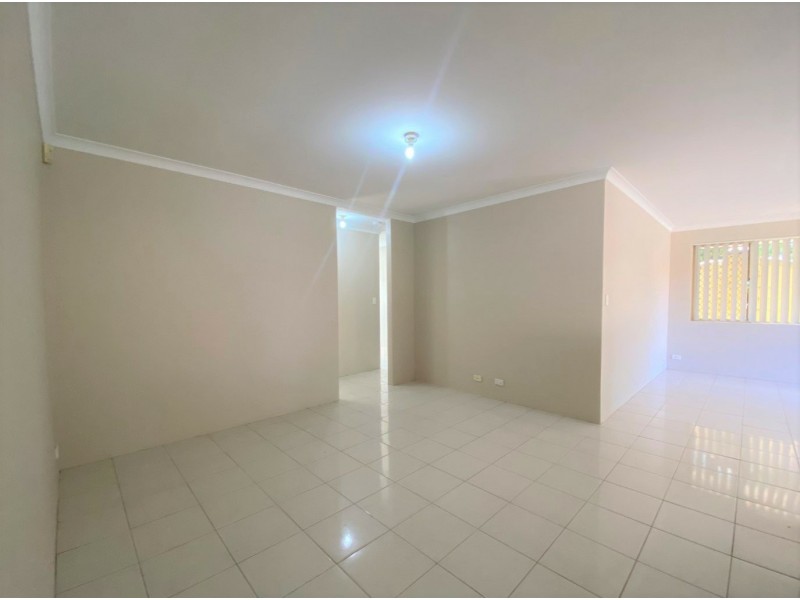 1/9 Callan Close, Waterford WA 6152