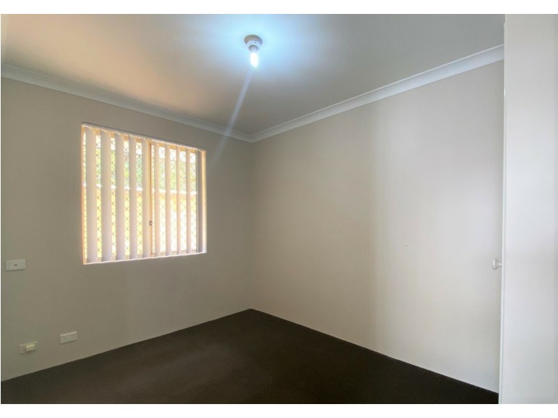 1/9 Callan Close, Waterford WA 6152