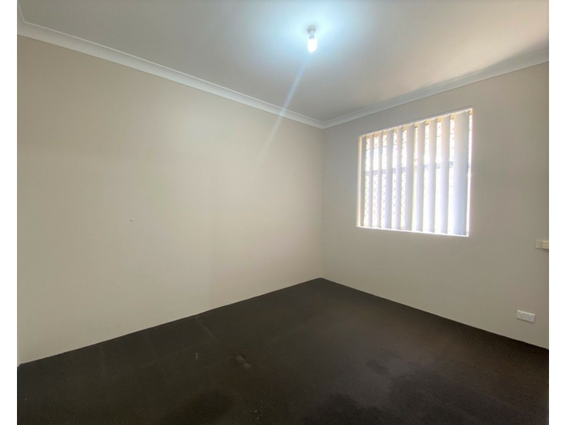 1/9 Callan Close, Waterford WA 6152