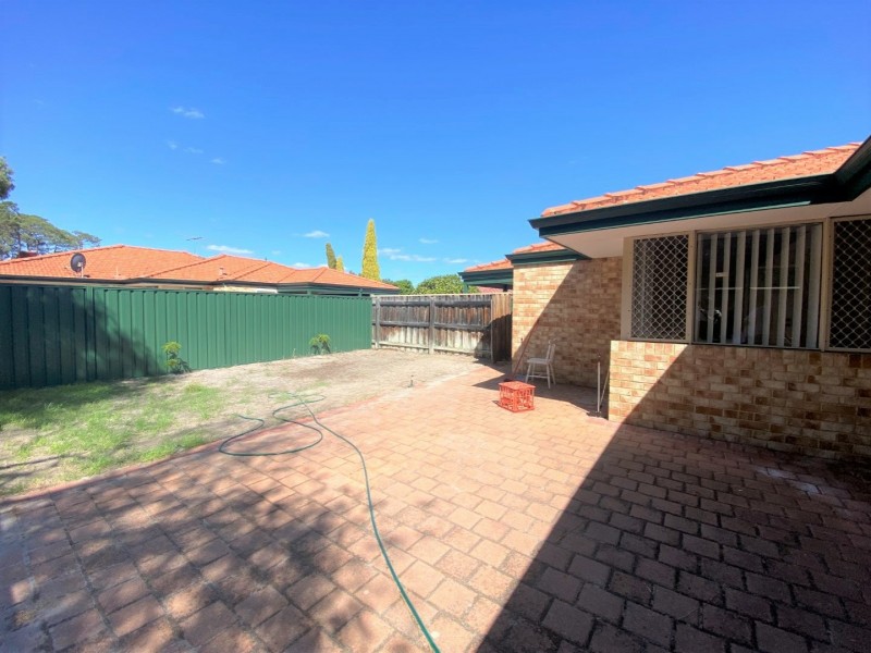 1/9 Callan Close, Waterford WA 6152