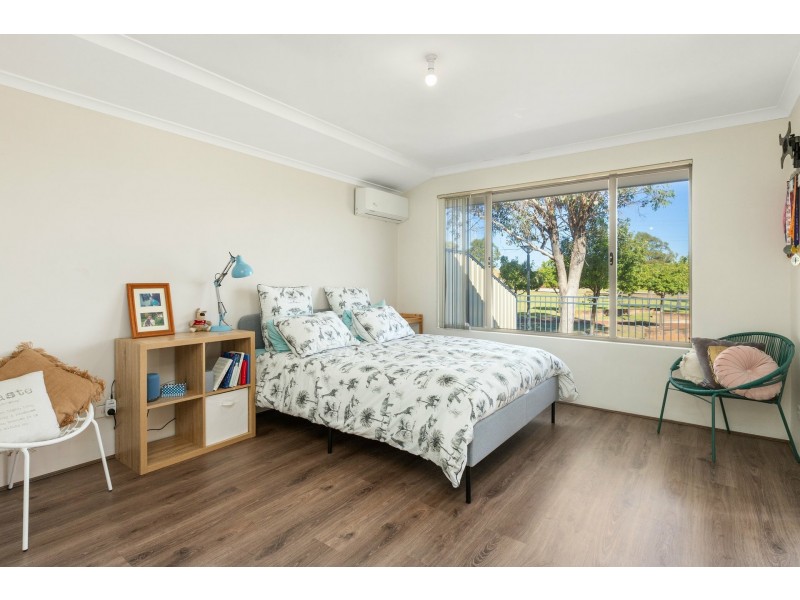 9 Posey Lane, Success WA 6164