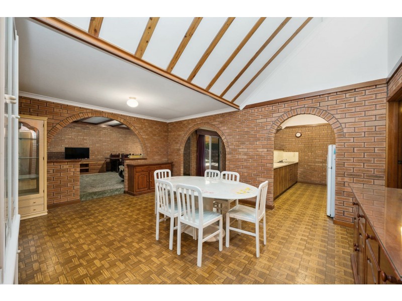 2 Barbette Road, Willetton WA 6155